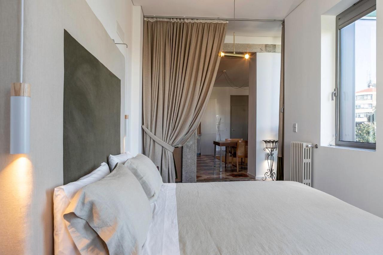 Palacio Fenizia - Bonfim 191 By Lovelystay Porto Bagian luar foto