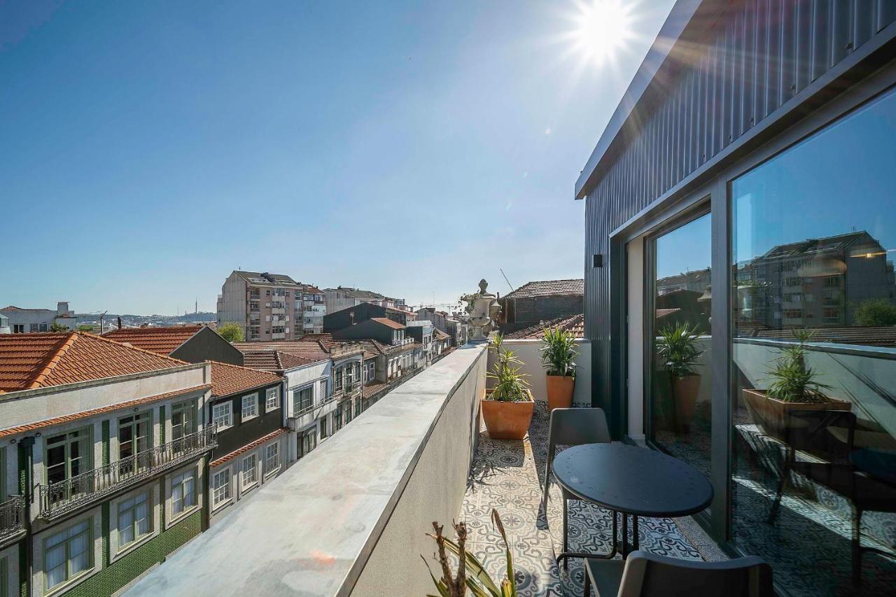 Palacio Fenizia - Bonfim 191 By Lovelystay Porto Bagian luar foto