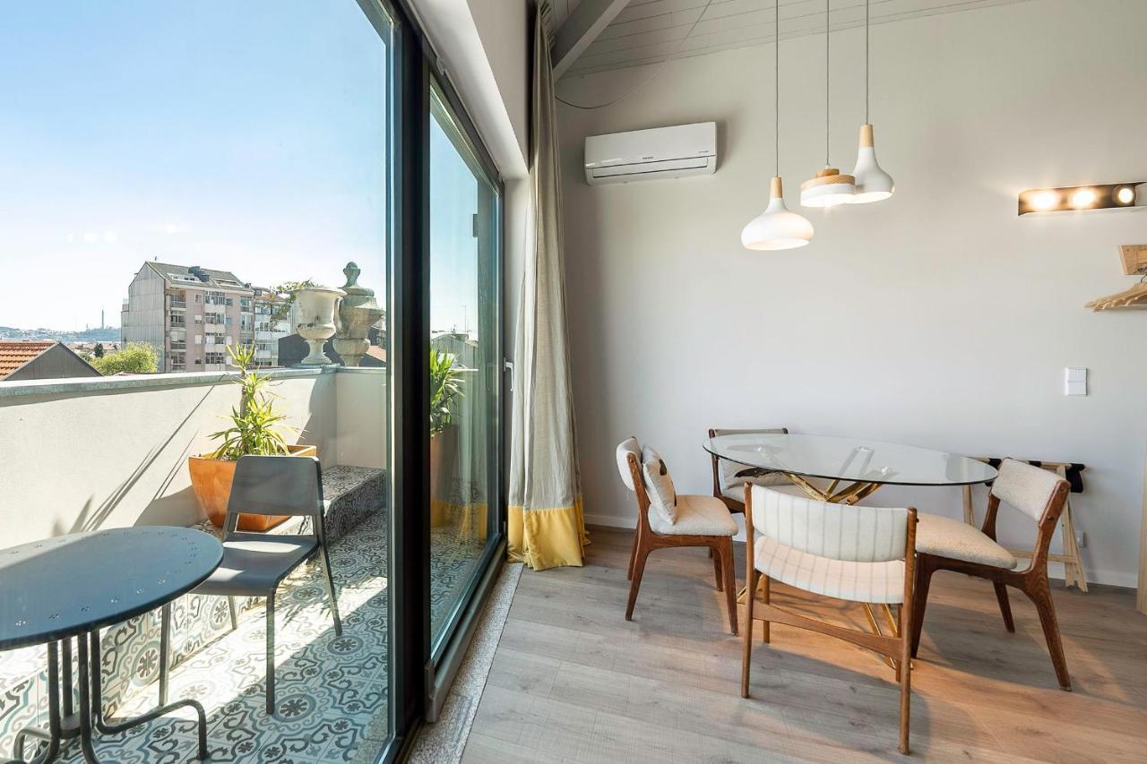 Palacio Fenizia - Bonfim 191 By Lovelystay Porto Bagian luar foto