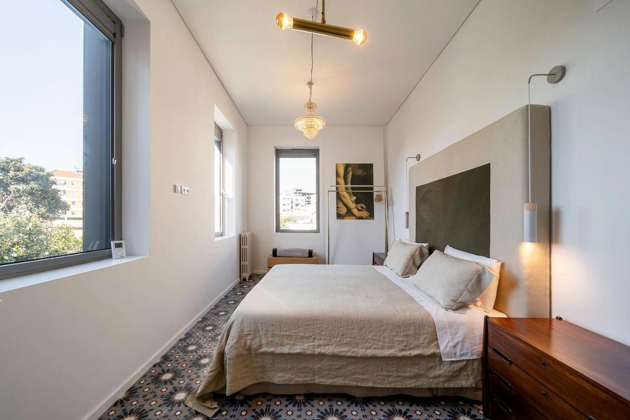 Palacio Fenizia - Bonfim 191 By Lovelystay Porto Bagian luar foto