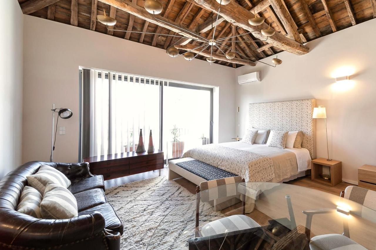 Palacio Fenizia - Bonfim 191 By Lovelystay Porto Bagian luar foto
