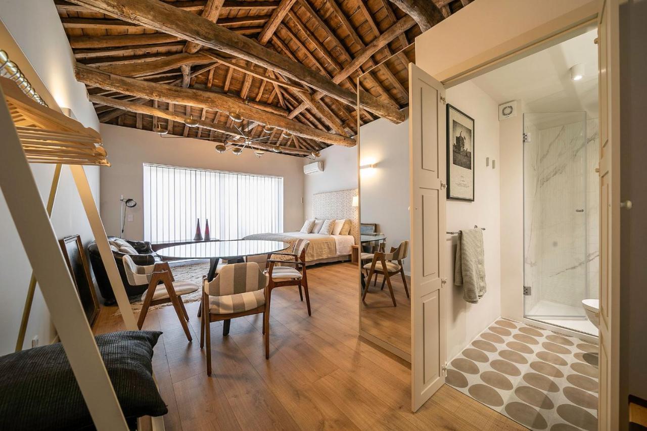 Palacio Fenizia - Bonfim 191 By Lovelystay Porto Bagian luar foto