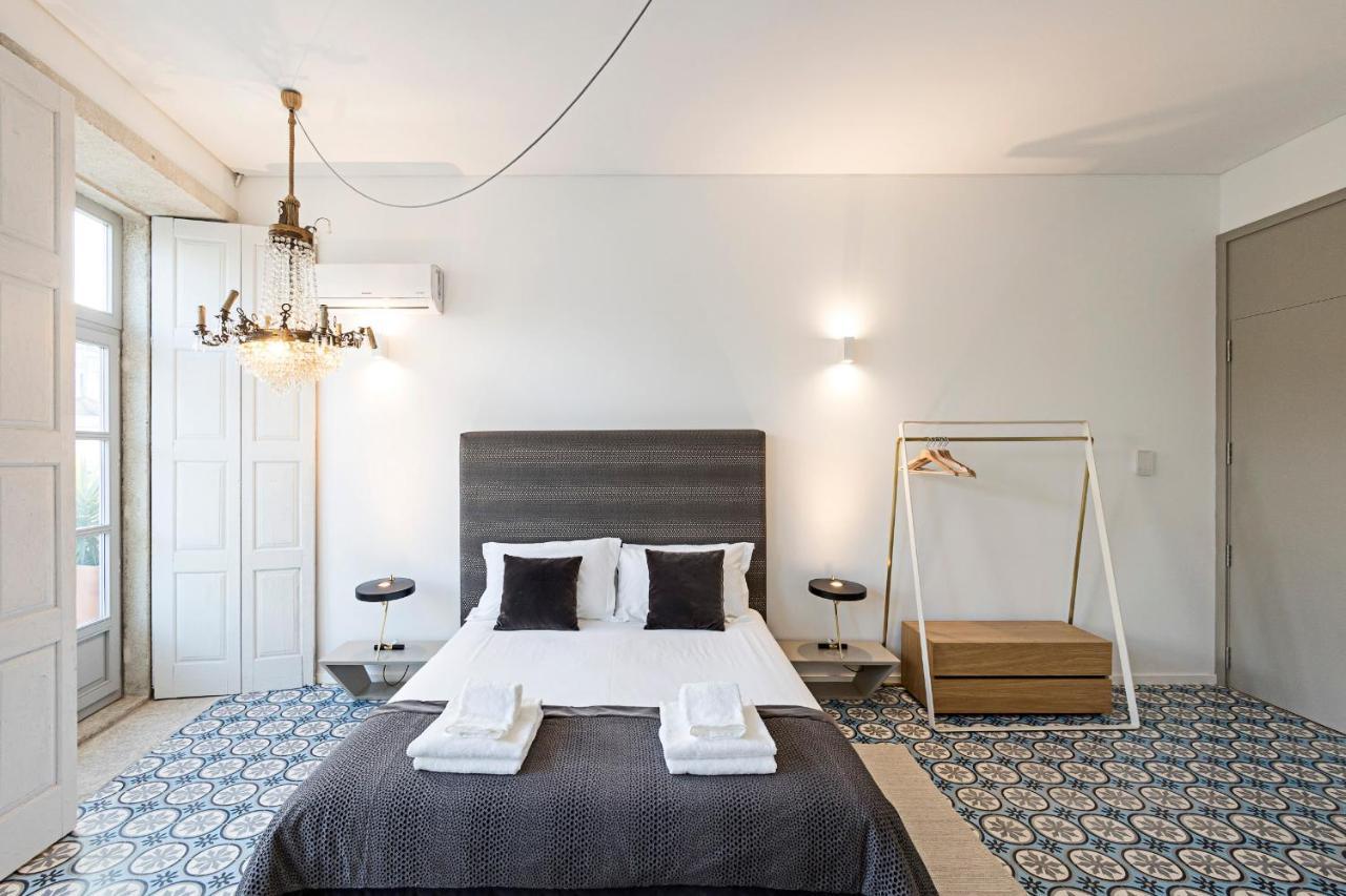 Palacio Fenizia - Bonfim 191 By Lovelystay Porto Bagian luar foto