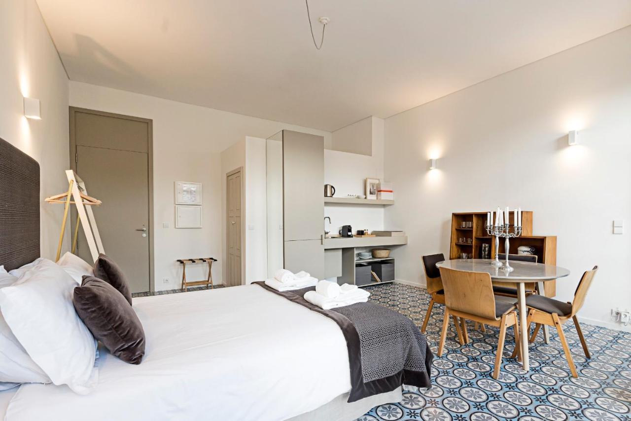 Palacio Fenizia - Bonfim 191 By Lovelystay Porto Bagian luar foto