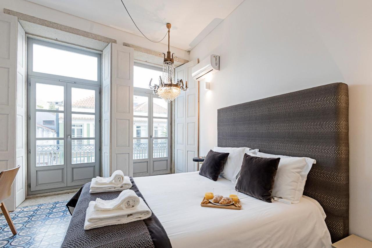 Palacio Fenizia - Bonfim 191 By Lovelystay Porto Bagian luar foto