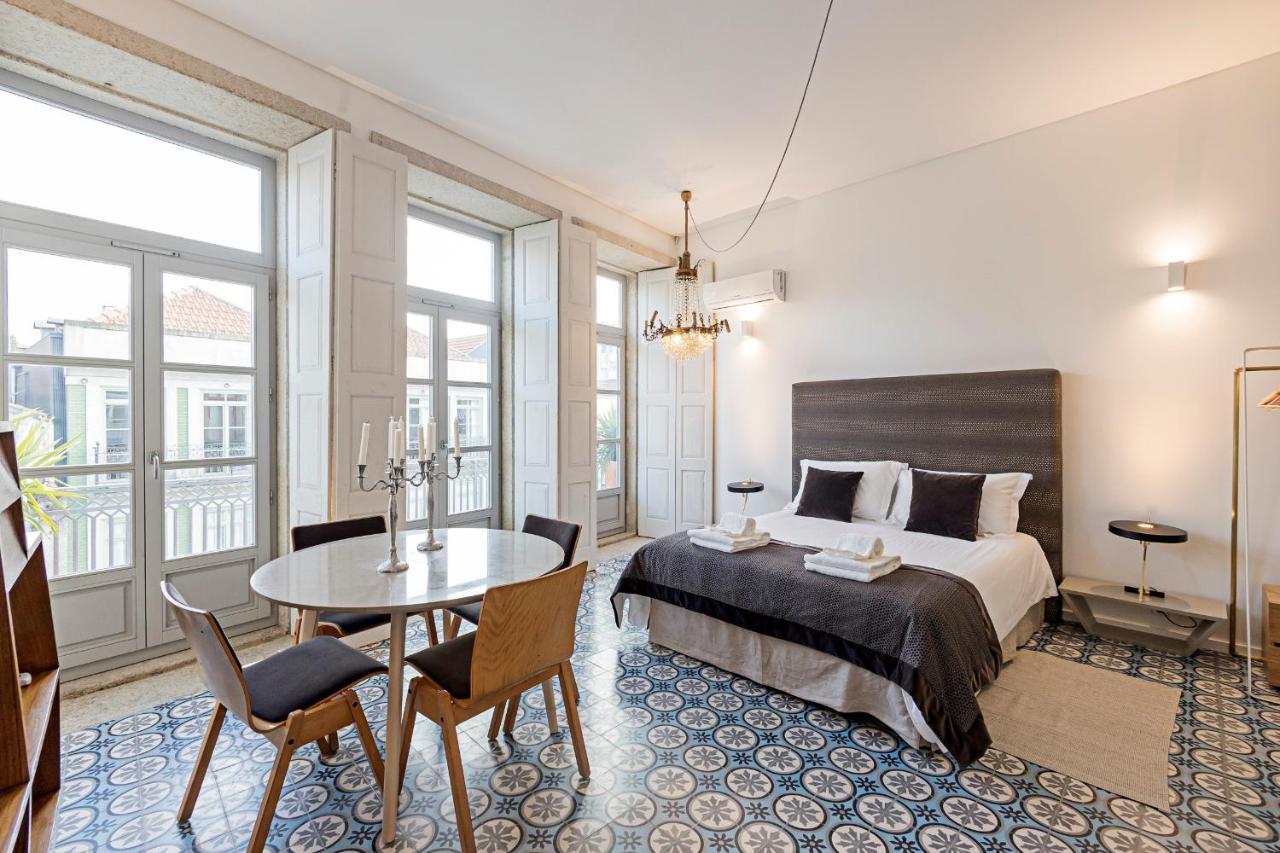 Palacio Fenizia - Bonfim 191 By Lovelystay Porto Bagian luar foto