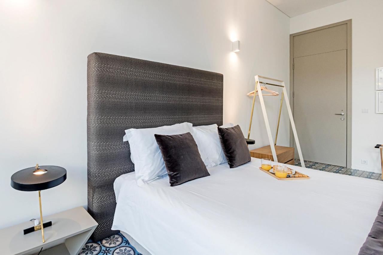 Palacio Fenizia - Bonfim 191 By Lovelystay Porto Bagian luar foto